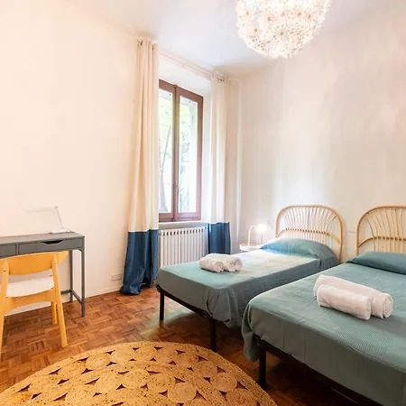 Guesthost - Borgo Bliss In Parma's San Giuseppe District Apartment Parma