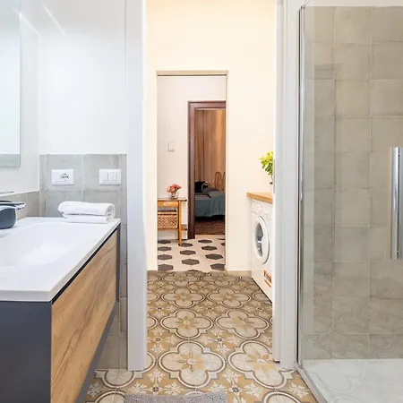 Lägenhet Guesthost - Borgo Bliss In Parma's San Giuseppe District Parma