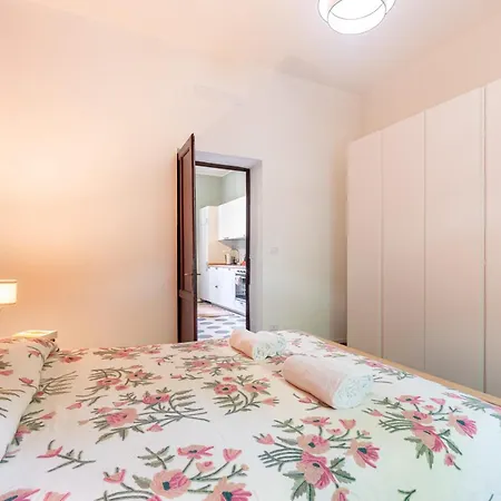 Guesthost - Borgo Bliss In Parma's San Giuseppe District דירה פארמה